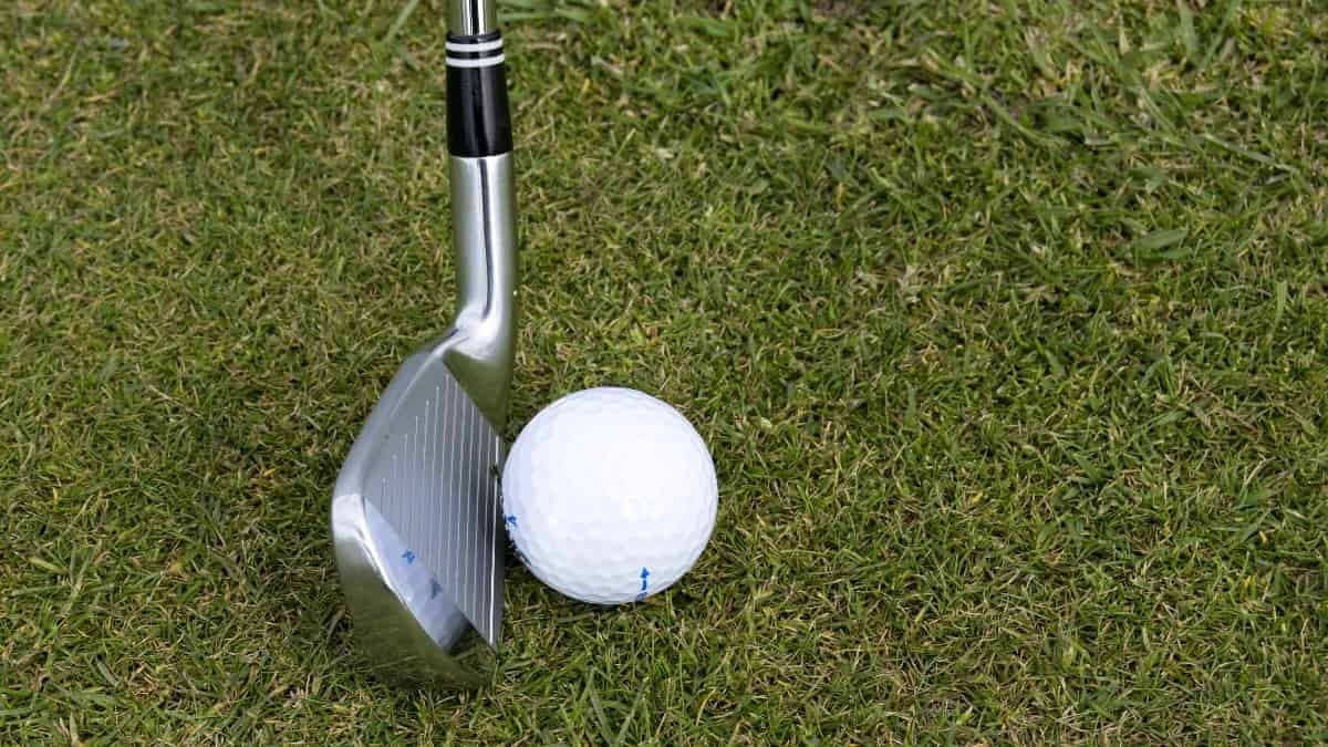 Where Is The Sweet Spot On A Golf Iron?